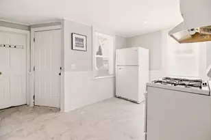 184 Summer St, New Bedford, MA 02740 - Photo 12