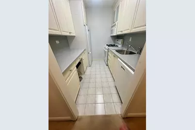 9 Hawthorne Place #14N, Boston, MA 02114 - Photo 4