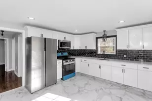 49 Bennett St, Chicopee, MA 01013 - Photo 10