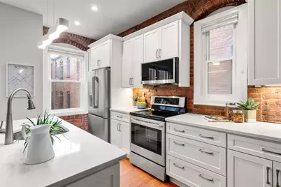 39 Kent St #4, Brookline, MA 02445 - Photo 4