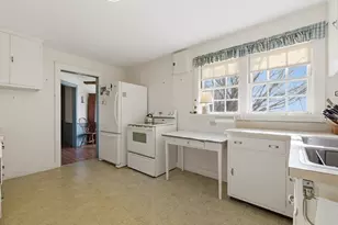 57 Orchard St, Marblehead, MA 01945 - Photo 12