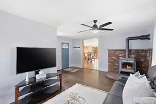 55 Hanover St, Hanover, MA 02339 - Photo 6