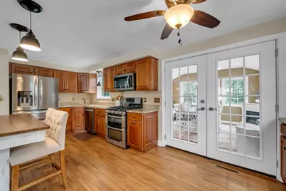 13 Brookside Dr, Billerica, MA 01821 - Photo 10