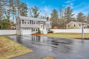 13 Brookside Dr, Billerica, MA 01821 - Photo 2