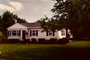 29 Forest St, Franklin, MA 02038 - Photo 1