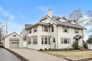 72 Stratford Rd, Melrose, MA 02176 - Photo 2
