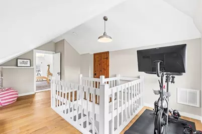 72 Stratford Road, Melrose, MA 02176 - Photo 32