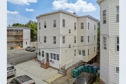 131 Clarendon St, Fitchburg, MA 01420 - Photo 1