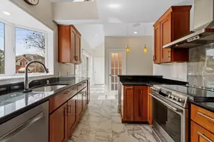 36 Lake Avenue, Melrose, MA 02176 - Photo 12