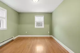 5 Baker St, Boston, MA 02132 - Photo 16