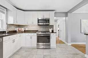 5 Baker St, Boston, MA 02132 - Photo 10