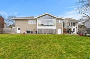 58 Leicester Rd, Marblehead, MA 01945 - Photo 40