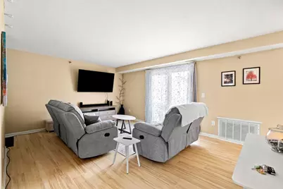 84 Tennis Plaza Rd #33, Dracut, MA 01826 - Photo 6