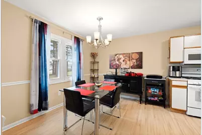 84 Tennis Plaza Rd #33, Dracut, MA 01826 - Photo 8