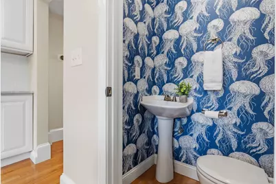 5 Pickett St, Beverly, MA 01915 - Photo 16