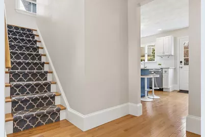 5 Pickett St, Beverly, MA 01915 - Photo 8