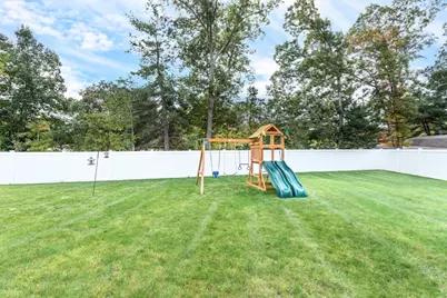 212 White St, Weymouth, MA 02190 - Photo 36