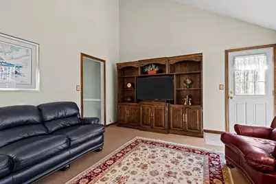 40 W Elm St, Hopkinton, MA 01748 - Photo 28