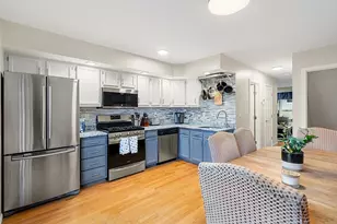 19 Dixfield, Boston, MA 02127 - Photo 4