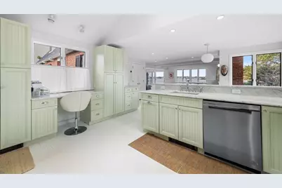 31 Lincoln House Point, Swampscott, MA 01907 - Photo 8