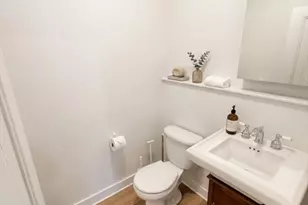 21 Avon St, Cambridge, MA 02138 - Photo 6