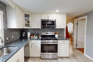 22 Harrington Rd, Chicopee, MA 01020 - Photo 10