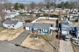 22 Harrington Rd, Chicopee, MA 01020 - Photo 36