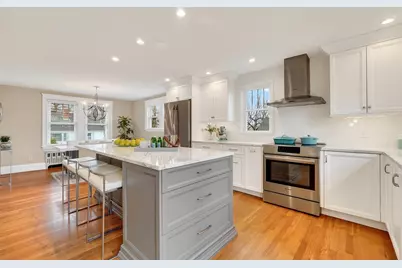 50 Cerdan Ave, Boston, MA 02132 - Photo 8