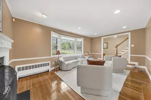 303` Upland Ave, Newton, MA 02461 - Photo 2