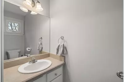 13 Mill St #1, Boston, MA 02122 - Photo 8