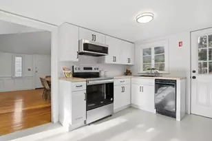 261 Central St, Rowley, MA 01969 - Photo 10