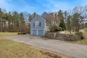 32 Cabral Dr, Middleton, MA 01949 - Photo 4