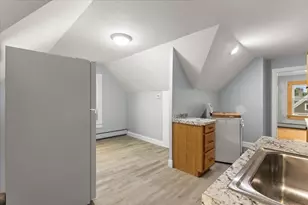 60 Calmar St, Brockton, MA 02301 - Photo 4