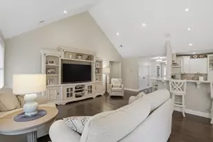 6 Woodrow Ln, West Bridgewater, MA 02379 - Photo 4