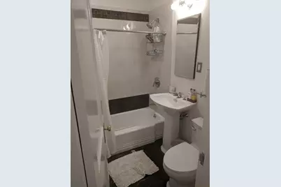 33 Westbourne Ter #3, Brookline, MA 02446 - Photo 4