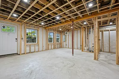 8 Pine St #4, Boston, MA 02136 - Photo 16