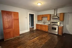1030 Worthington St, Springfield, MA 01109 - Photo 10