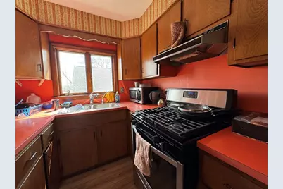 631 Walnut St #3, Fall River, MA 02720 - Photo 6