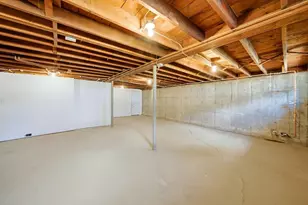 239 Dana Ave, Worcester, MA 01604 - Photo 24