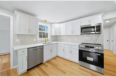 239 Dana Ave, Worcester, MA 01604 - Photo 10