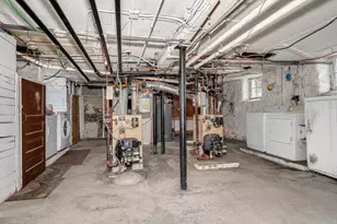 481 Lagrange St, Boston, MA 02132 - Photo 24