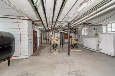 481 Lagrange St, Boston, MA 02132 - Photo 32