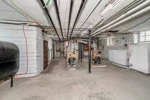 481 Lagrange St, Boston, MA 02132 - Photo 32