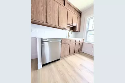 481 Lagrange St, Boston, MA 02132 - Photo 4