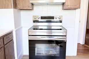 481 Lagrange St, Boston, MA 02132 - Photo 8