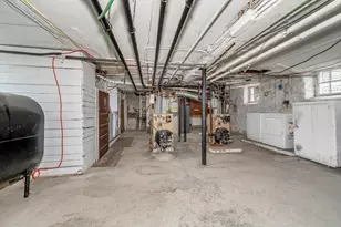 481 Lagrange St, Boston, MA 02132 - Photo 28
