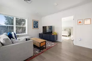 320 Maverick St, Boston, MA 02128 - Photo 8