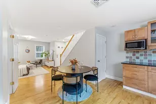 3 Mullins Ct, Cambridge, MA 02141 - Photo 4