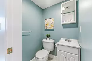 3 Mullins Ct, Cambridge, MA 02141 - Photo 12