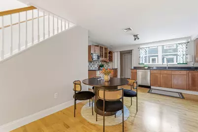 3 Mullins Ct #3, Cambridge, MA 02141 - Photo 6